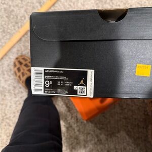 Nike Air Jordan Mid Black Sneakers